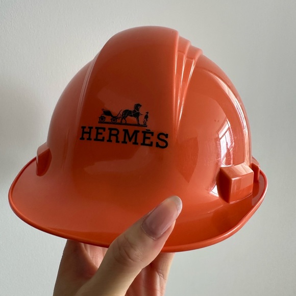 Hermès Orange Polyethylene Toronto Construction Hat - Picture 1 of 1